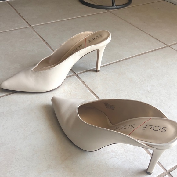 Shoes - Picture 2 of 11